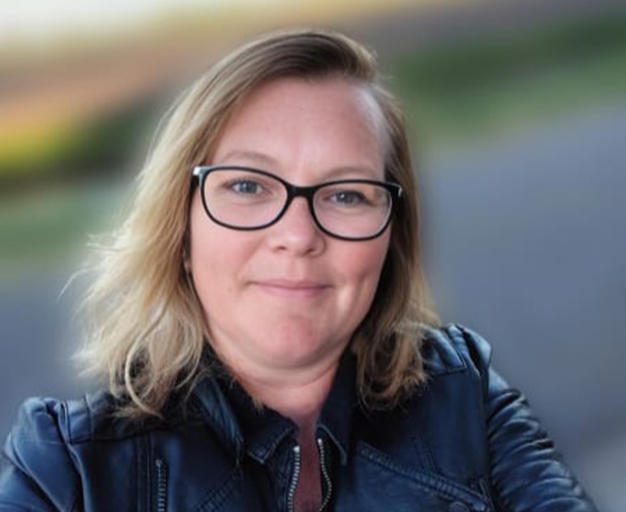 Mariska van jouwcoachlijn.nl Mariska is een Master Life Coach en ervaringsdeskundige op de lijn.